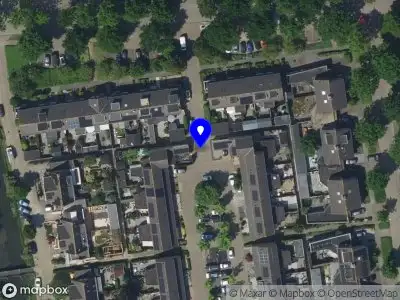 Ambulance met grote spoed naar de Leeuwerik in Hardinxveld-Giessendam