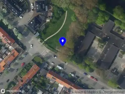 Ambulance met gepaste spoed naar de Arcadialaan in Alkmaar