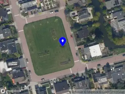 Ambulance met gepaste spoed naar de P C Boutenssingel in Capelle aan den IJssel