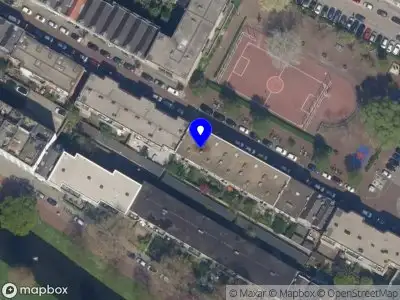 Ambulance met gepaste spoed naar de Bergstraat in Rotterdam