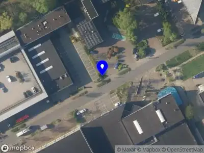 Ambulance met gepaste spoed naar de Le Pooleweg in Leiden