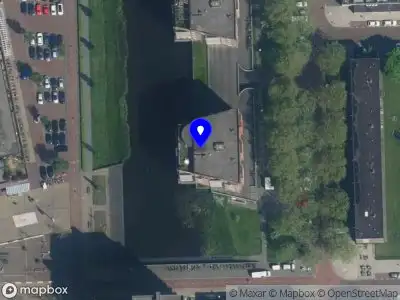 Ambulance met gepaste spoed naar de Lambertus Zijlplein in Amsterdam