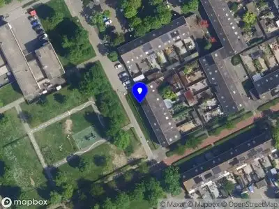 Brandweer met gepaste spoed naar de Walvisplein in Almere vanwege waarnemen gaslucht