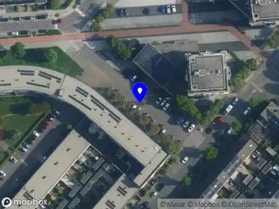 Ambulance met grote spoed naar de Kwikstaart in Diemen