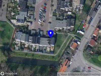 Ambulance met gepaste spoed naar de Constantijnstraat in 's-Gravendeel