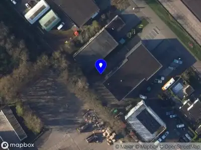 Politie met grote spoed naar de Nijverheidsweg in Roden vanwege ongeval met letsel