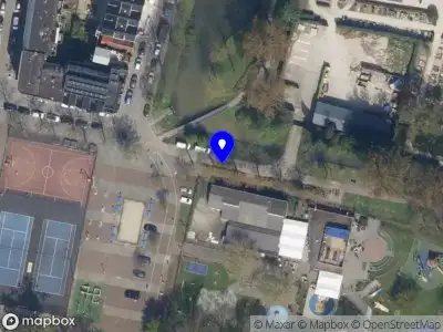 112 melding Ambulance met grote spoed naar de Schuttersweg in Rotterdam