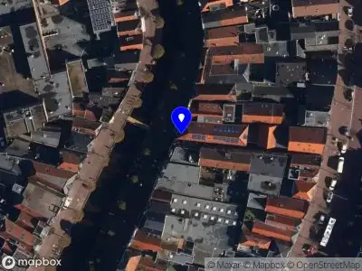 Brandweer met grote spoed naar de Singel in Sneek vanwege gebouwbrand