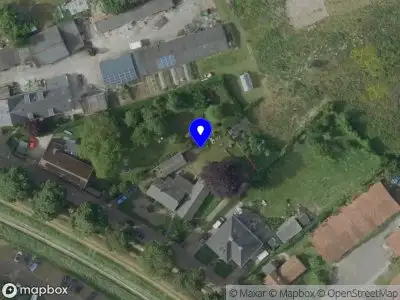 Ambulance met grote spoed naar de Maasstraat in Herten