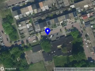 Ambulance met grote spoed naar de Augustusbloemweg in Zaandam