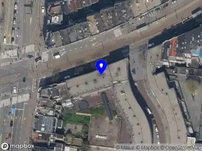 Ambulance met grote spoed naar de Korte Bajonetstraat in Rotterdam