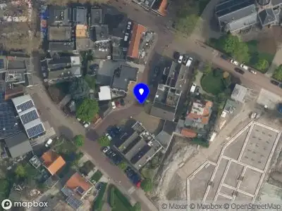 Politie naar de Schoolstraat in Houten vanwege aanrijding met letsel