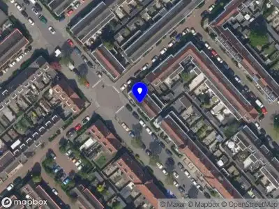 Ambulance met grote spoed naar de Sandelingstraat in Rotterdam