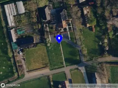 Brandweer en politie met grote spoed naar de Hoofdstraat in Roderwolde vanwege grote brand