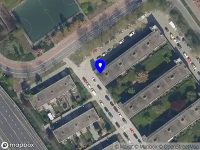 112 melding Ambulance met gepaste spoed naar de Becramming in Rotterdam