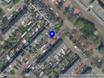 Ambulance met gepaste spoed naar de Wielewaalstraat in Maassluis