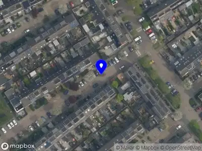 Ambulance met grote spoed naar de Pyriet in Zoetermeer