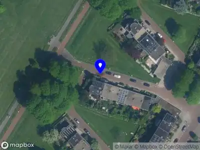 Ambulance met grote spoed naar de Christoffel Plantijnpad in Amsterdam