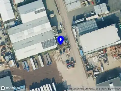 Brandweer met gepaste spoed naar de Bedrijfsweg in Vriezenveen