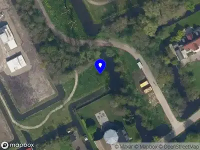 Brandweer met grote spoed naar de Kanaalweg in Capelle aan den IJssel vanwege gebouwbrand