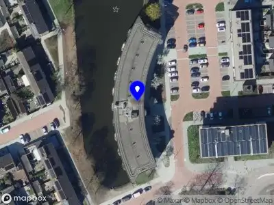 Ambulance met gepaste spoed naar de Kometenstraat in Spijkenisse