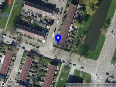 Ambulance naar de Puitstraat in Hoogvliet Rotterdam