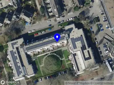 Ambulance met grote spoed naar de Kruidhof in Hendrik-Ido-Ambacht