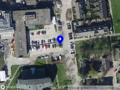 Brandweer met grote spoed naar de Marjoleinlaan in Barendrecht