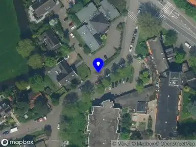 Ambulance met grote spoed naar de Paulus Pietersstraat in Edam