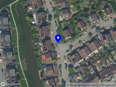 Ambulance met grote spoed naar de Sybrands acker in Heemskerk