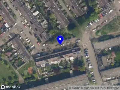 Ambulance met grote spoed naar de Herman Teirlinckstraat in Rotterdam