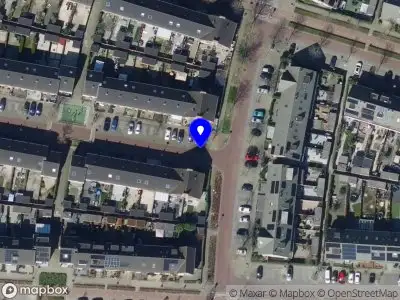 Ambulance met gepaste spoed naar de Kastanjehout in Barendrecht