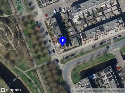 Ambulance met grote spoed naar de Rooseveltlaan in Hellevoetsluis