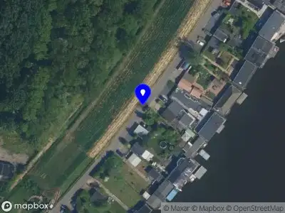 Ambulance met gepaste spoed naar de Zijkanaal F West in Halfweg