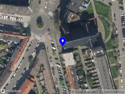 Ambulance met gepaste spoed naar de Rijnstraat in Schiedam
