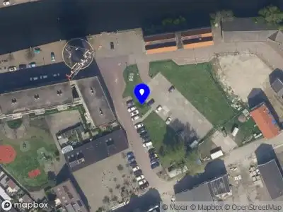 Ambulance met grote spoed naar de Noordvest in Schiedam