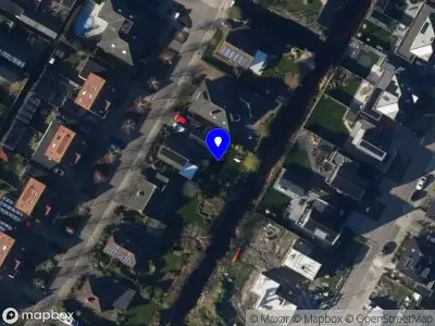 Ambulance met grote spoed naar de Irissenstraat in Breezand