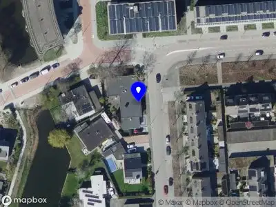 Ambulance met gepaste spoed naar de Copernicuslaan in Spijkenisse