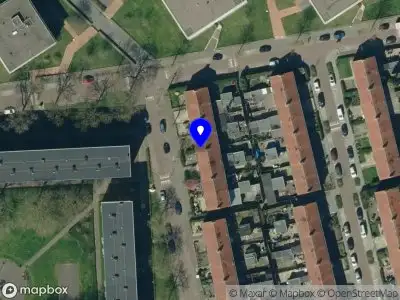 Brandweer met grote spoed naar de Waalstraat in Arnhem vanwege gebouwbrand