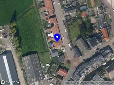 Ambulance met grote spoed naar de M.J. Veder- van Hobokenstraat in Noordeloos