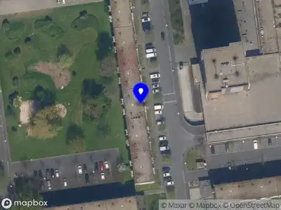 Ambulance met gepaste spoed naar de Diepenbrockstraat in Schiedam