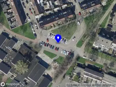 Politie naar de Cromme Meth in Hoogvliet Rotterdam vanwege ongeval met letsel