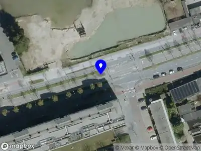 Brandweer met grote spoed naar de Cederlaan in Eindhoven vanwege gebouwbrand