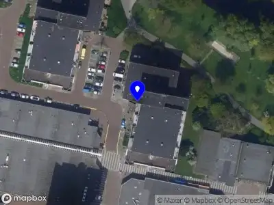 Ambulance met gepaste spoed naar de Stellingmolen in Leiden