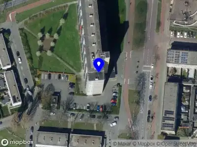 Ambulance met grote spoed naar de Langenhorst in Rotterdam