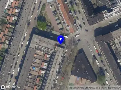 Brandweer met gepaste spoed naar de Korte Bruijnstraat in Rotterdam