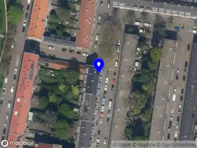 Ambulance met grote spoed naar de Deensestraat in Rotterdam