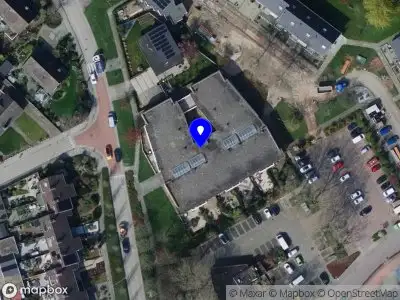 Ambulance met gepaste spoed naar de Apollostraat in Strijen