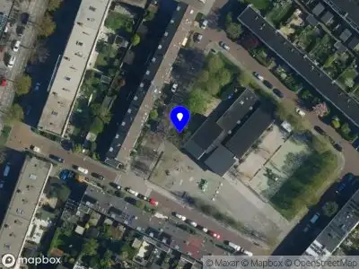 Ambulance met gepaste spoed naar de Louis Couperusstraat in Haarlem