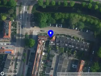 Ambulance met gepaste spoed naar de Berkenstraat in Duivendrecht